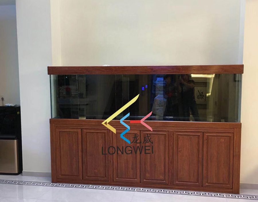 大型紅木定制魚(yú)缸案例——龍威水族