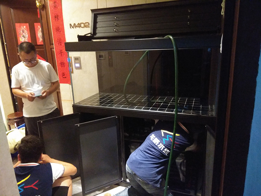 家庭定制魚缸送貨上門安裝——龍威水族