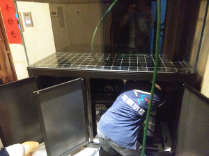 家庭客廳魚缸定制安裝清洗一套流程——龍威水族